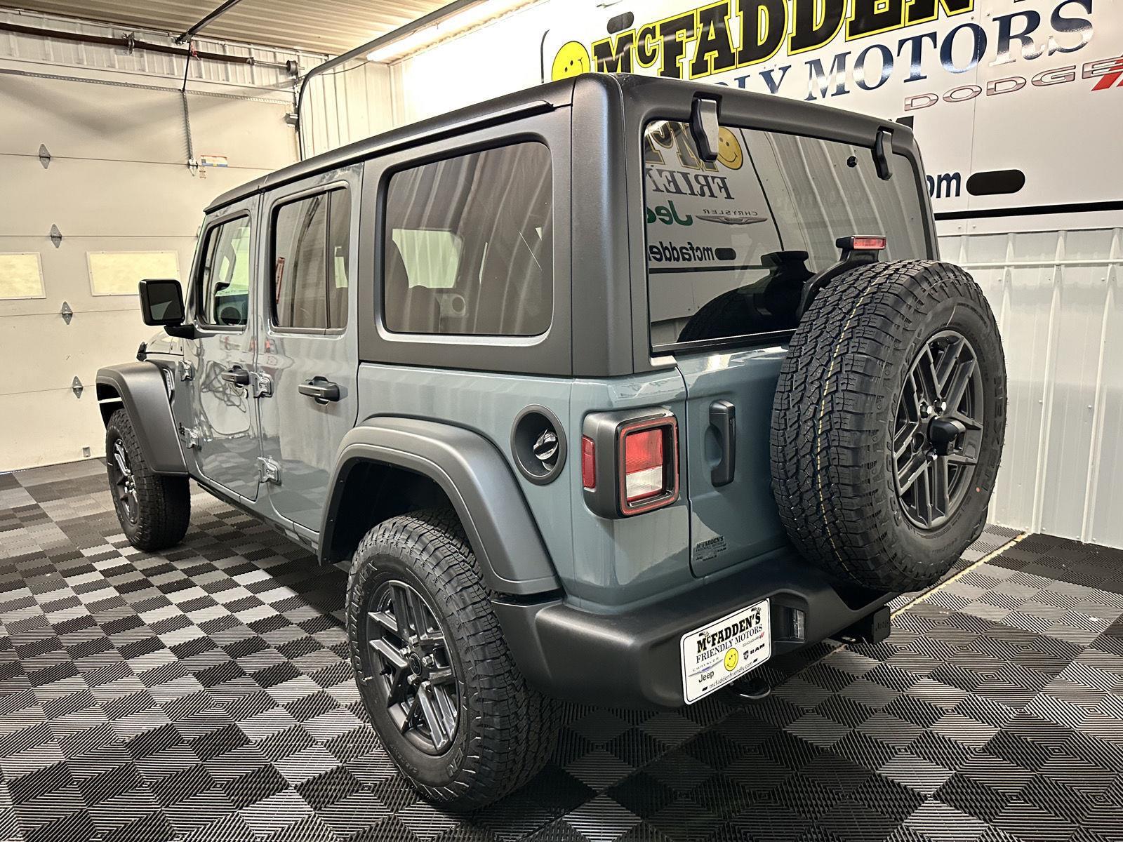 2025 Jeep Wrangler Sport S photo 5