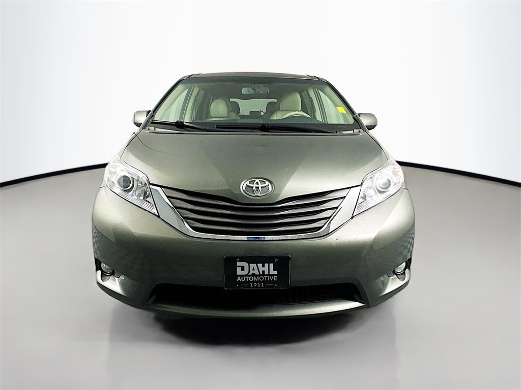 Used 2012 Toyota Sienna XLE with VIN 5TDYK3DC8CS275216 for sale in Winona, Minnesota