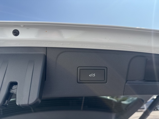 2026 Volkswagen Atlas SE Technology photo 6