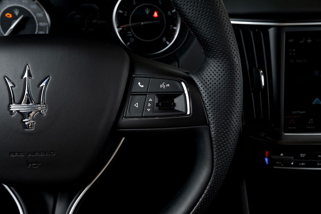 2022 Maserati Levante GT photo 35