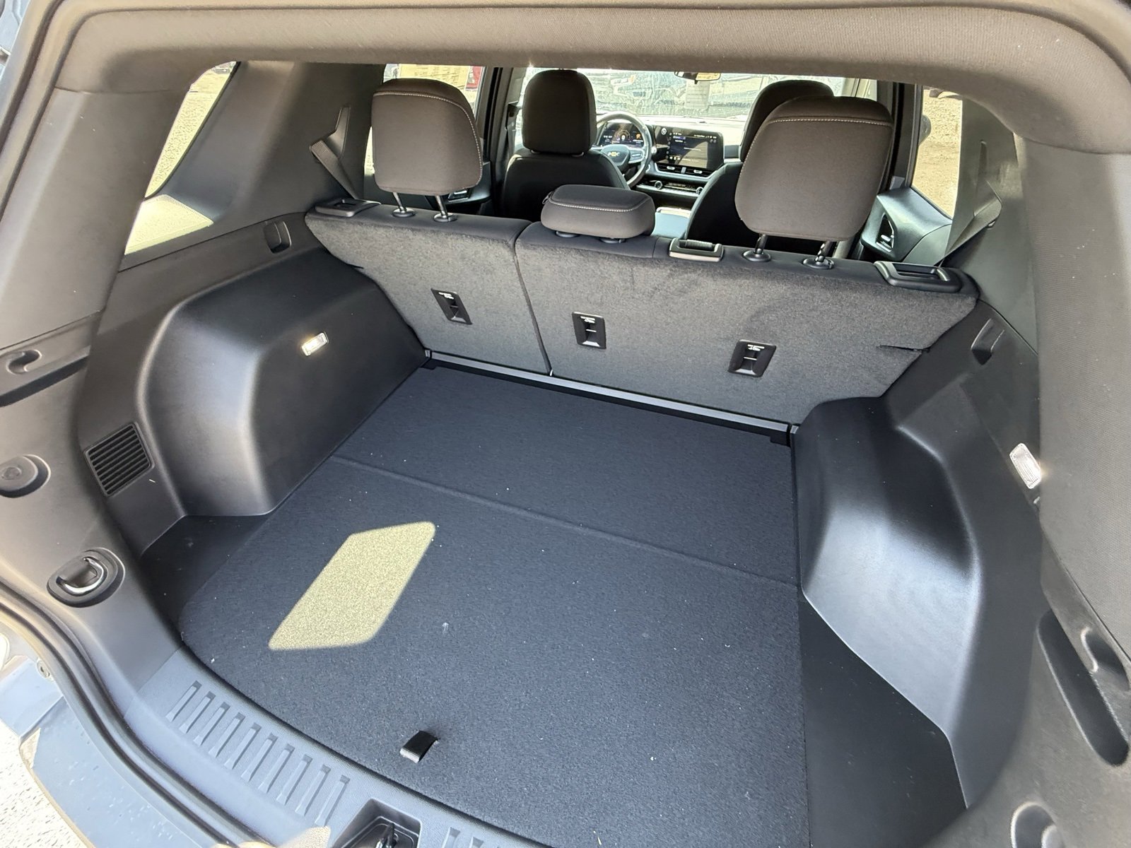2026 Chevrolet Equinox LT photo 27