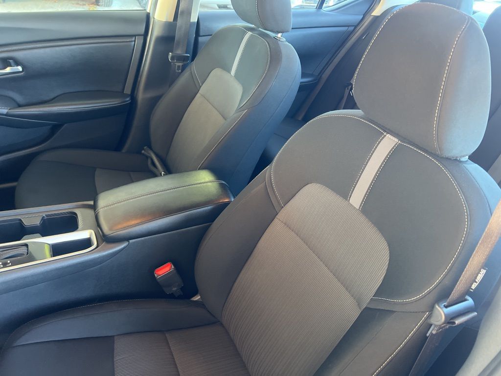2023 Nissan Sentra SV photo 3