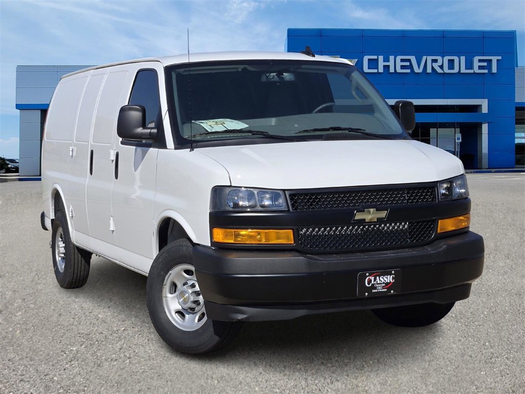 2025 Chevrolet Express Cargo Work Van's photo