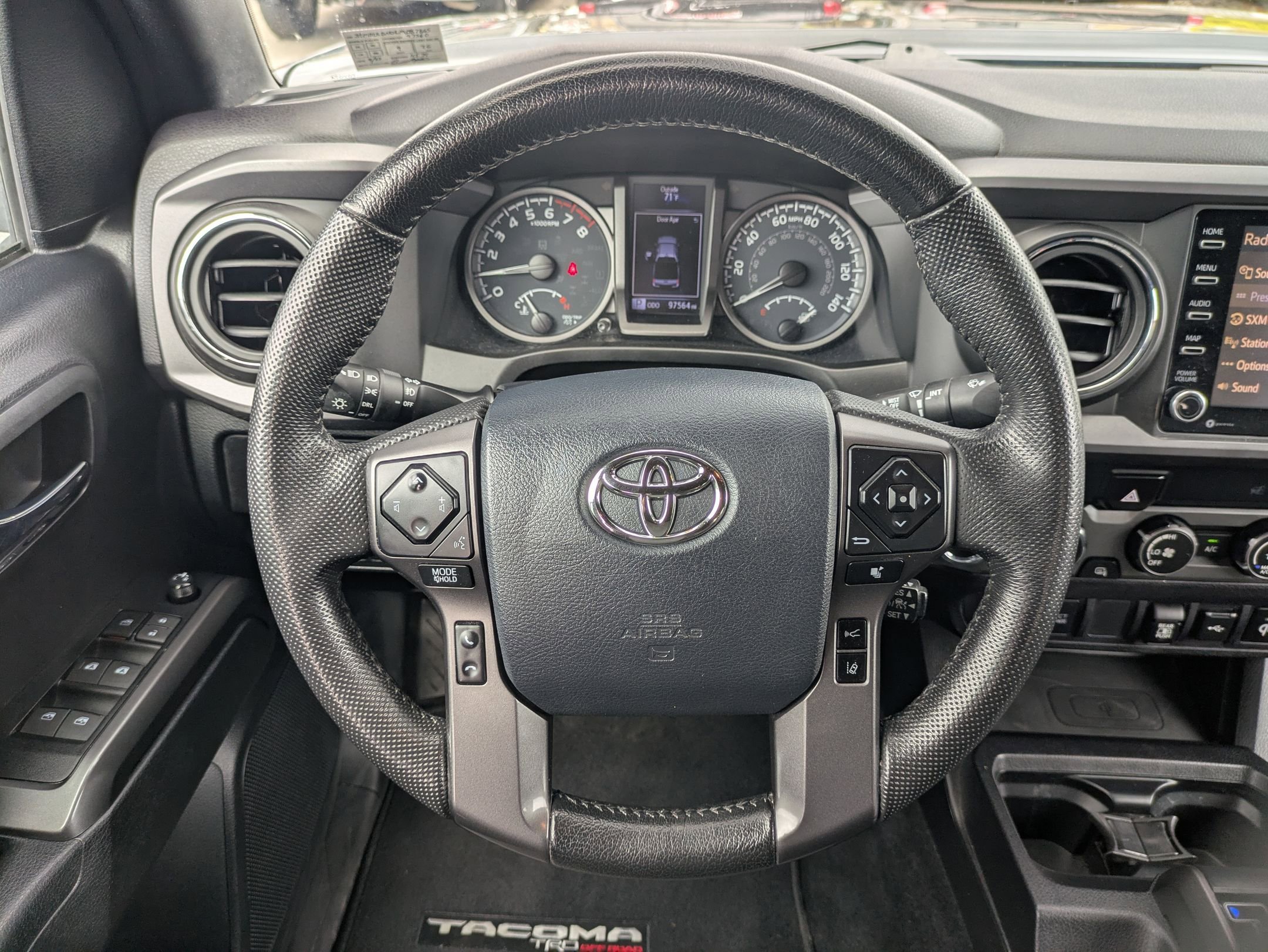 2020 Toyota Tacoma SR5 photo 18
