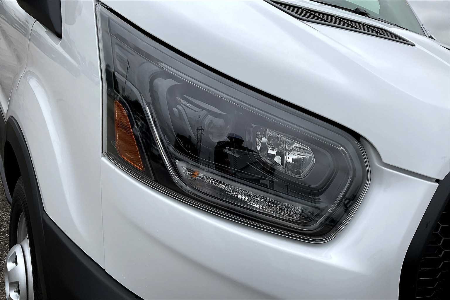 2025 Ford Transit Cargo Van photo 12