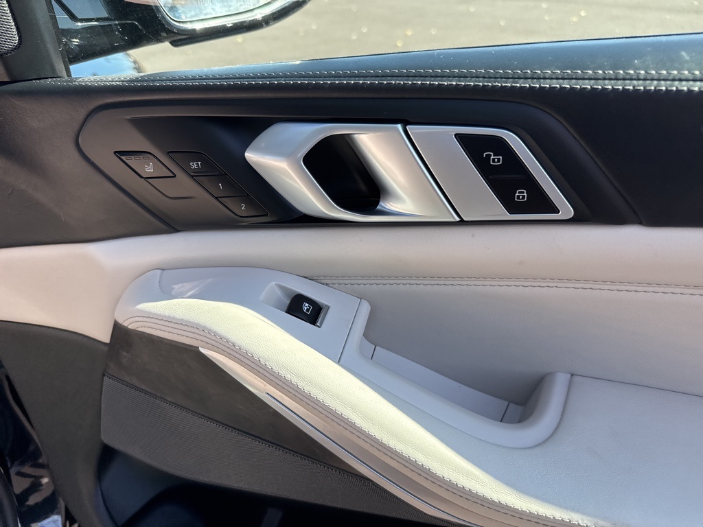 2020 Bmw X5 M50i photo 37