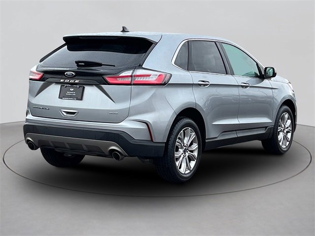 2022 Ford Edge Titanium photo 5