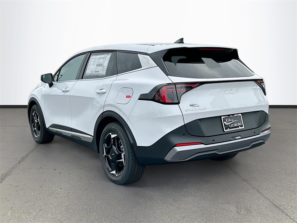 2026 Kia Sportage EX photo 4