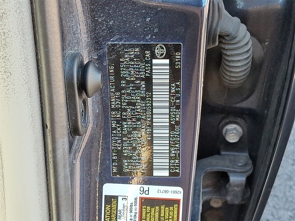 2016 Toyota Camry LE photo 23