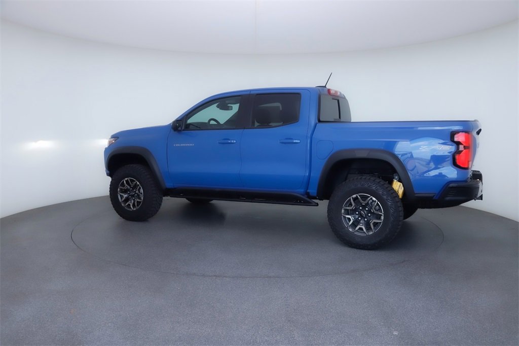 2026 Chevrolet Colorado ZR2 photo 3