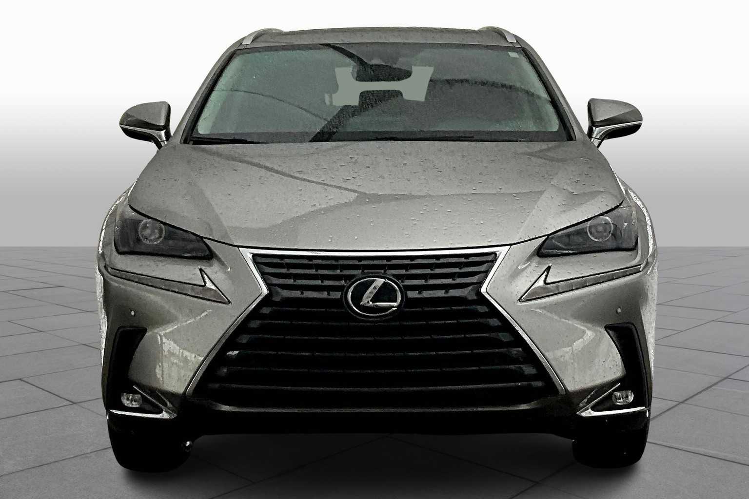2021 Lexus NX photo 3