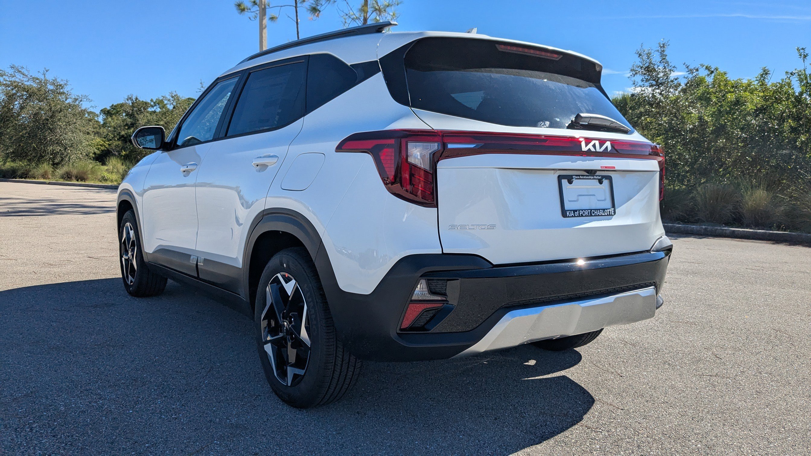 2026 Kia Seltos S photo 4