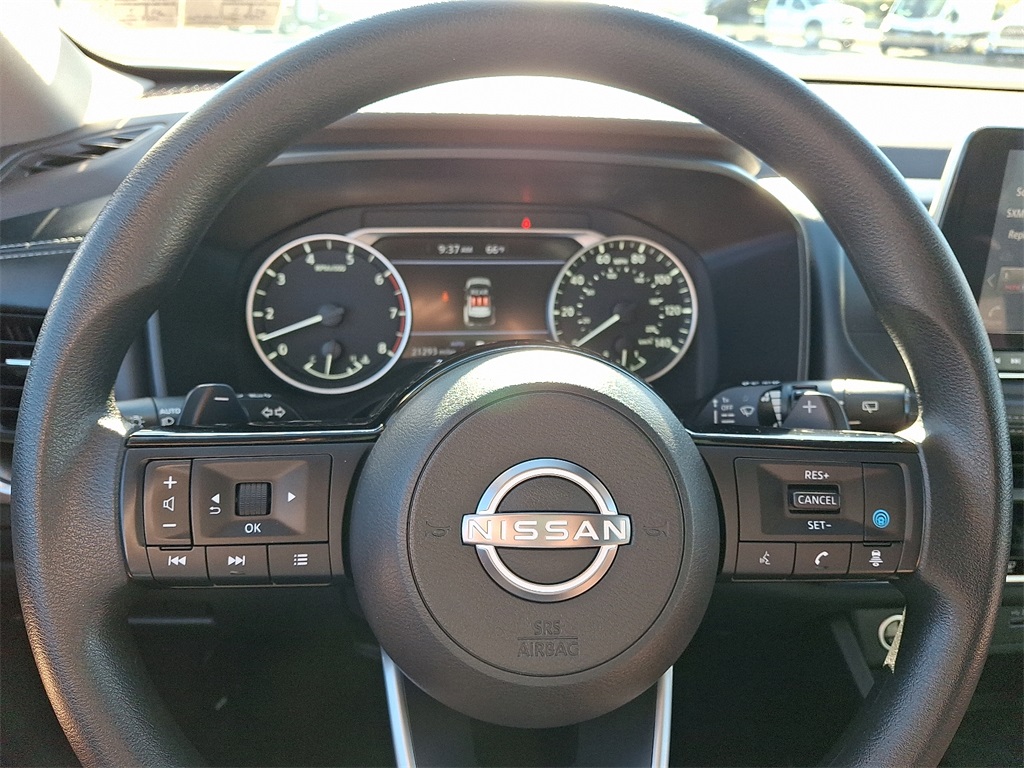 2023 Nissan Rogue SV photo 19