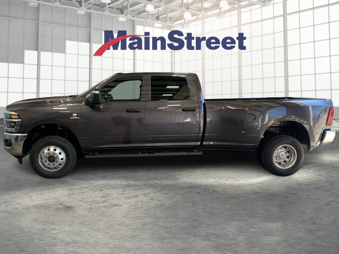 2026 Ram 3500 Tradesman photo 2