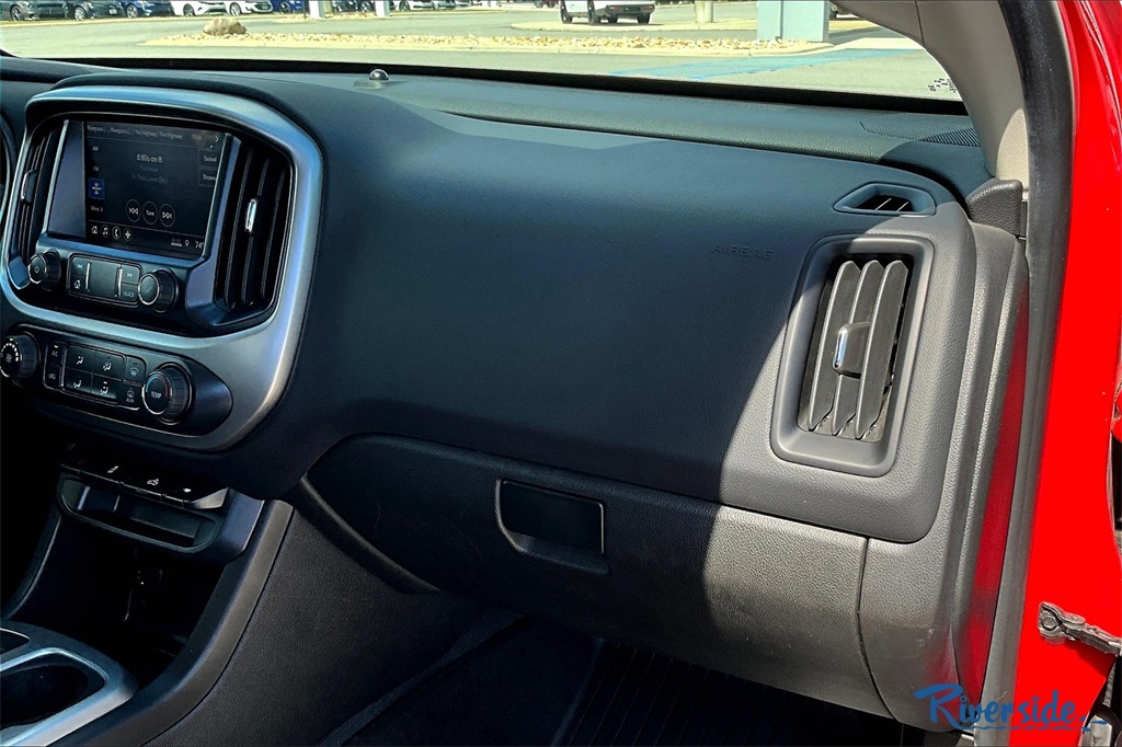 2019 Chevrolet Colorado LT photo 23