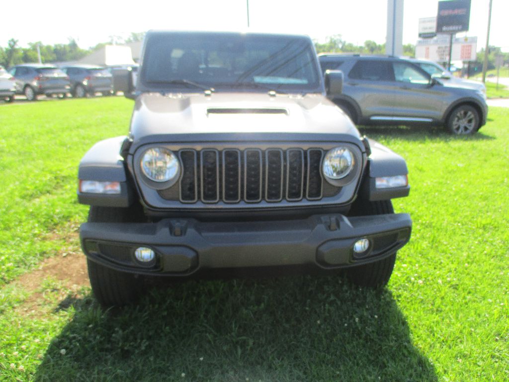 2025 Jeep Gladiator Sport S photo 2