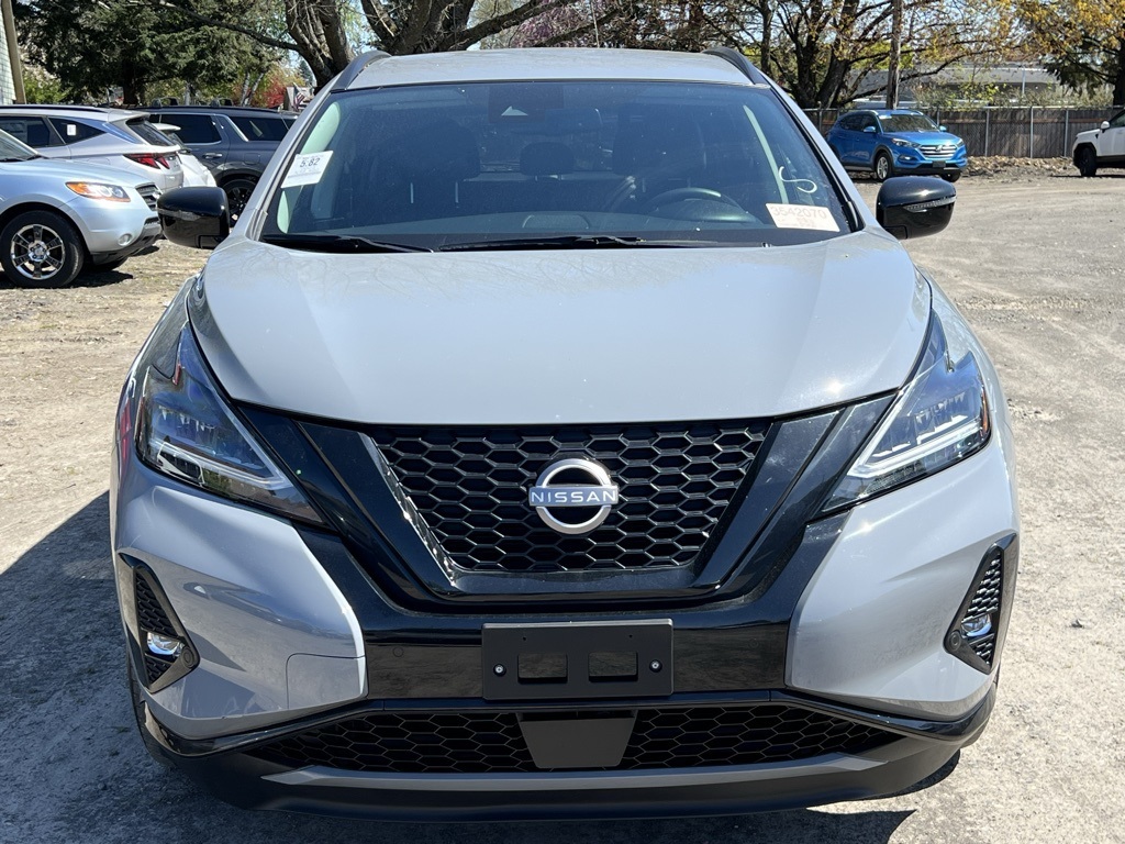2023 Nissan Murano SV photo 2