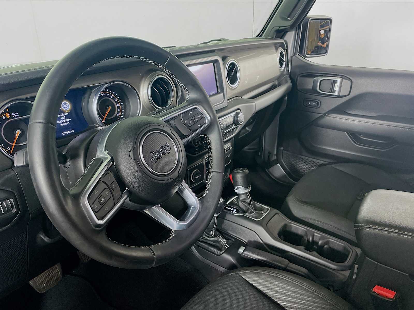 2021 Jeep Wrangler Unlimited Sahara photo 19