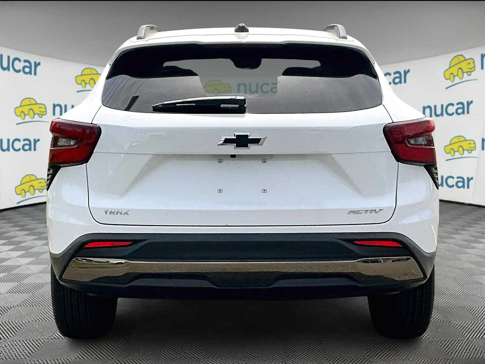 2025 Chevrolet Trax ACTIV photo 2