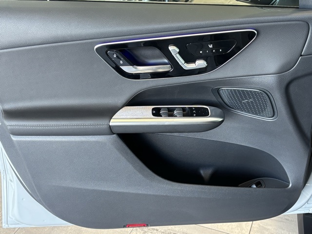 2026 Mercedes Benz GLC 300 photo 11