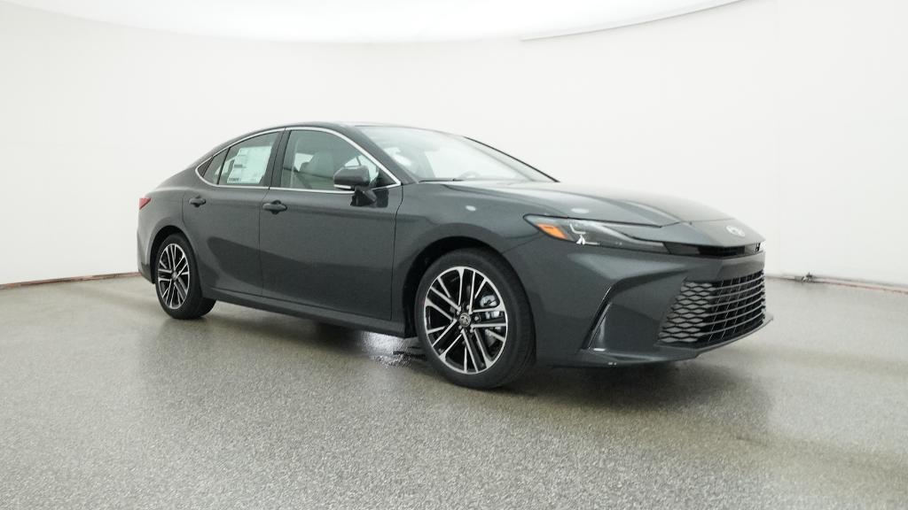 2025 Toyota Camry XLE photo 30