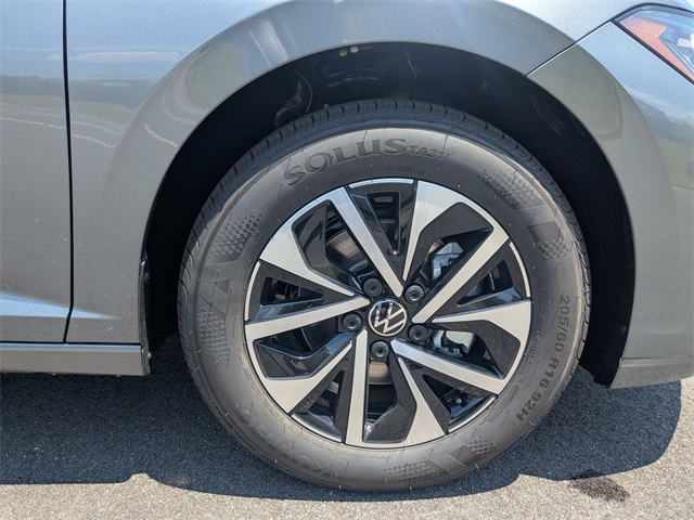 2025 Volkswagen Jetta 1.5T S photo 9