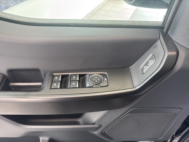 2025 Ford F-150 STX photo 9