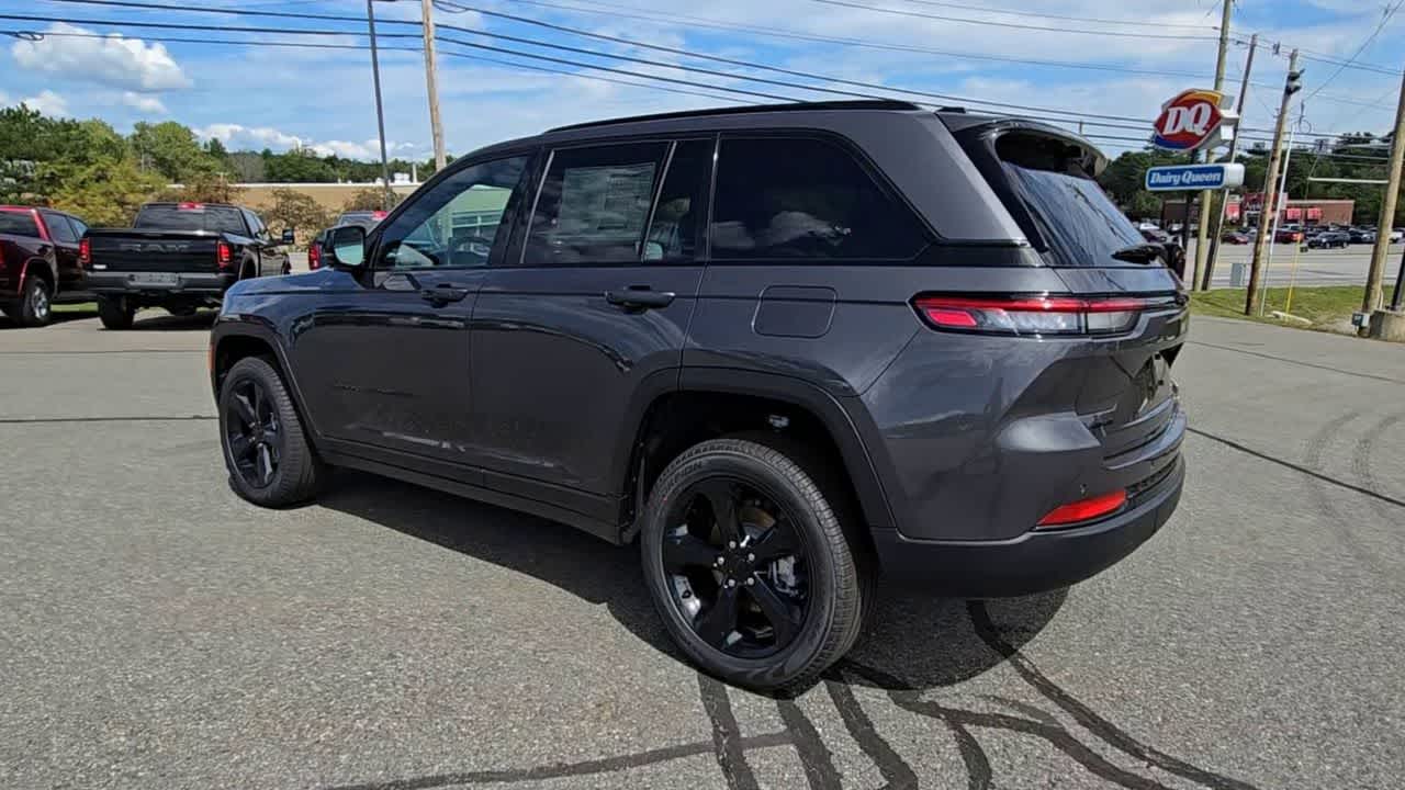 2025 Jeep Grand Cherokee Limited photo 4