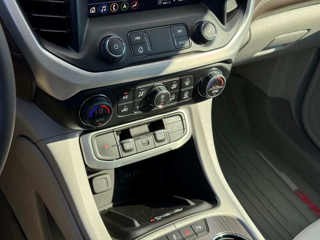 2023 Gmc Acadia SLT photo 37