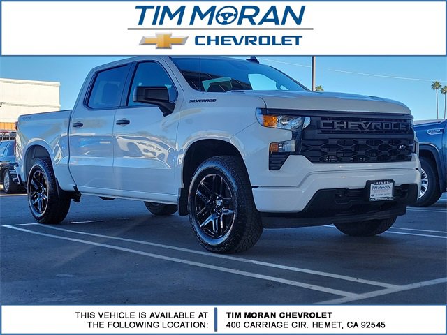 2026 Chevrolet Silverado Base's photo