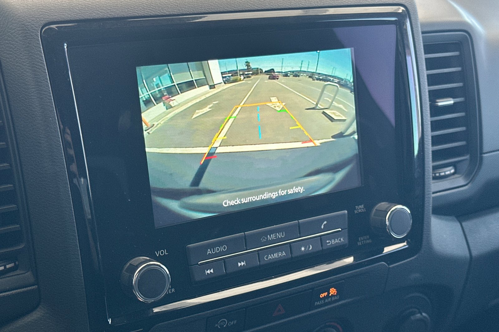 2024 Nissan Frontier S photo 18