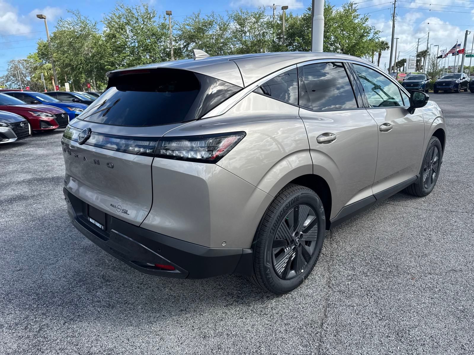 2025 Nissan Murano SL photo 3
