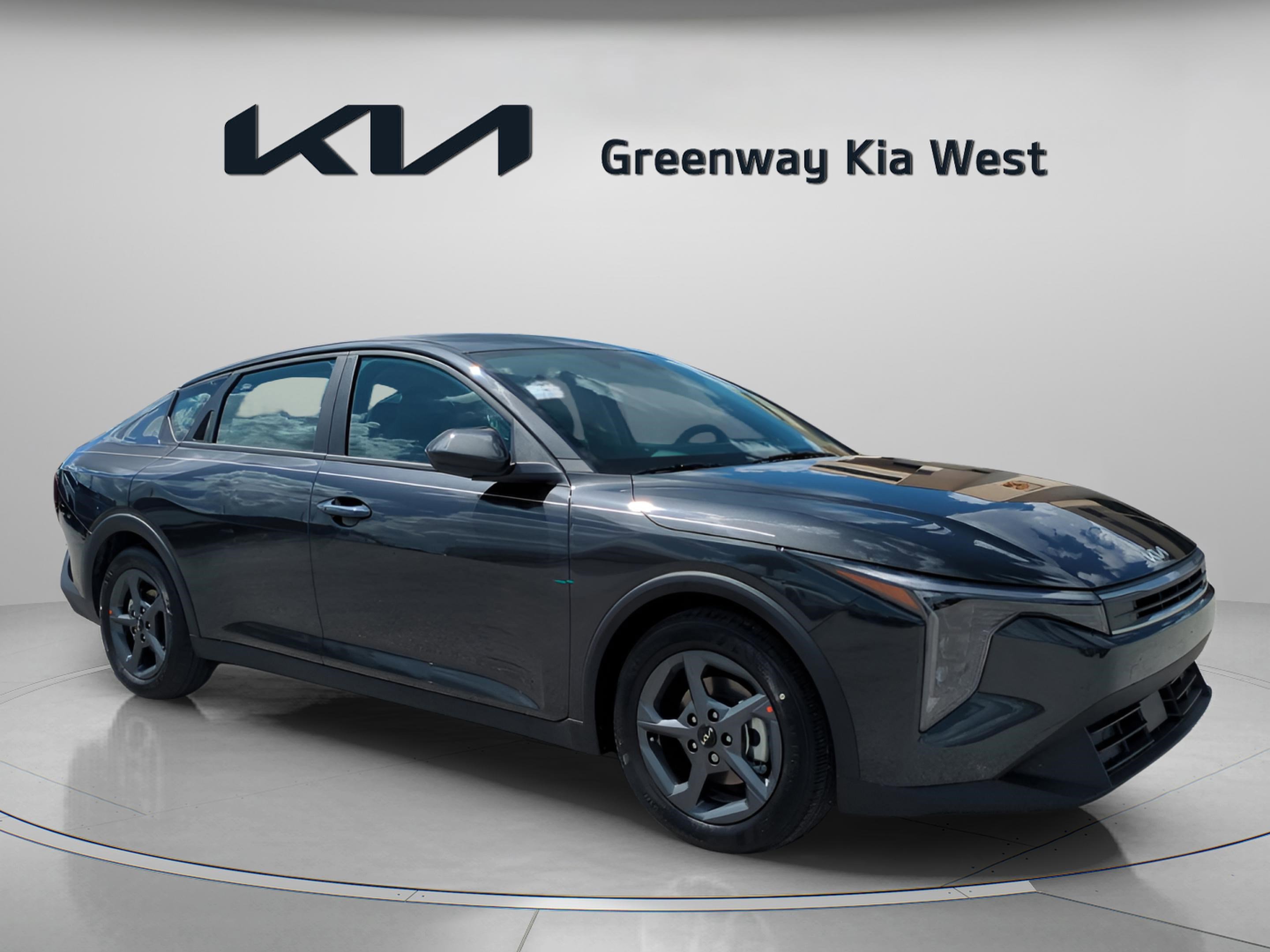 2025 Kia K4 LXS's photo