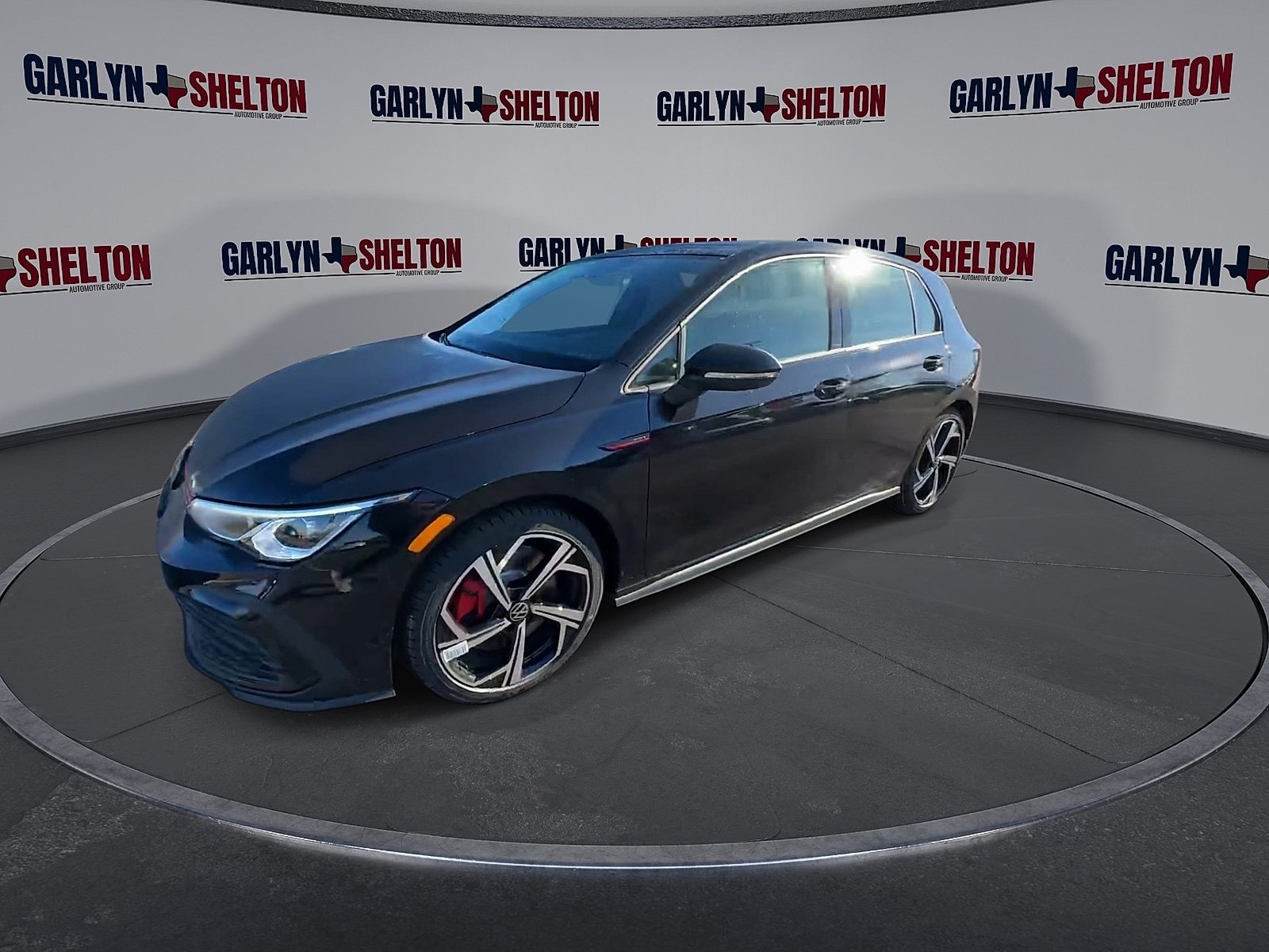 2024 Volkswagen Golf GTI SE photo 4