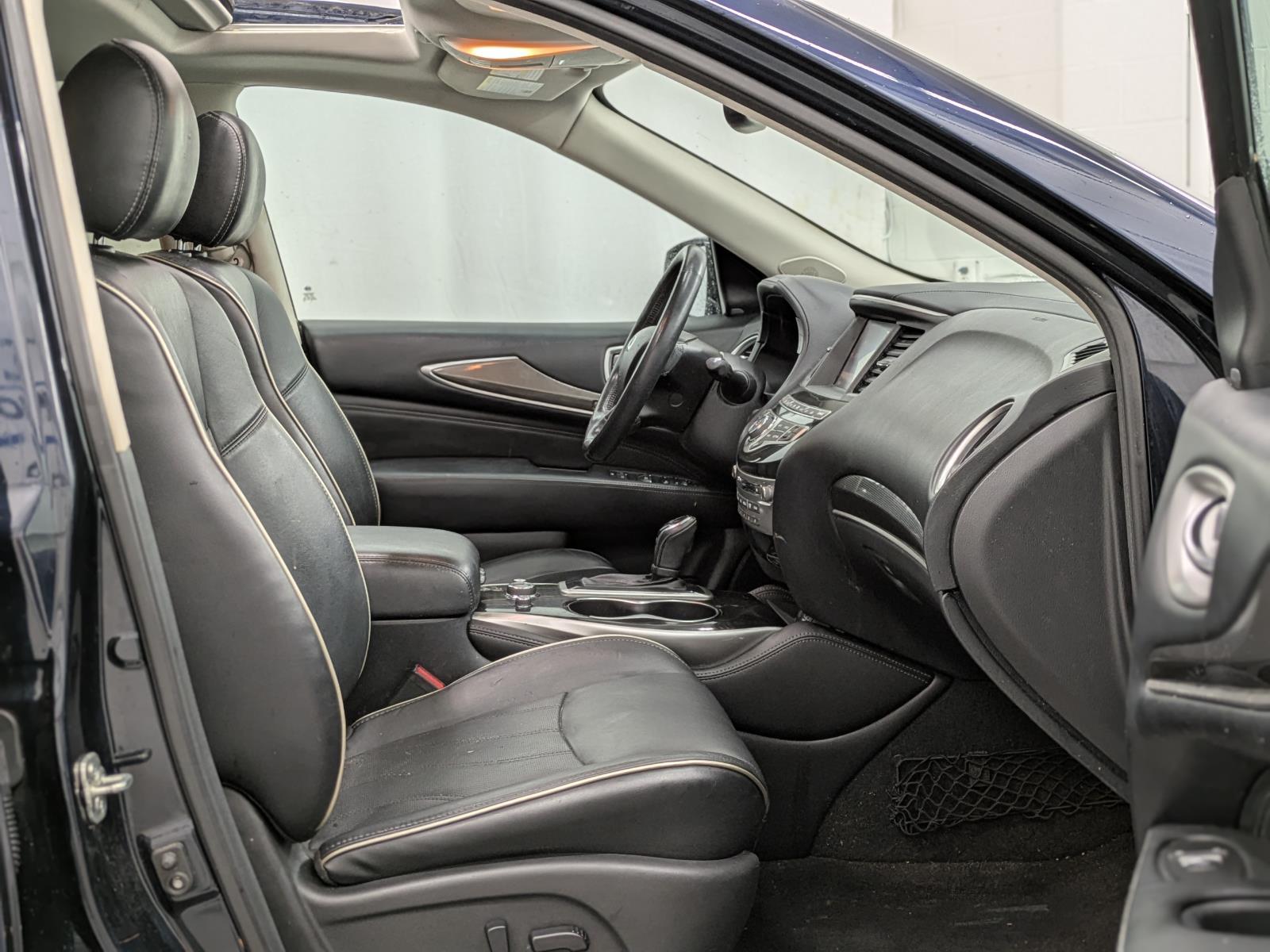 2020 Infiniti QX60 Luxe photo 19