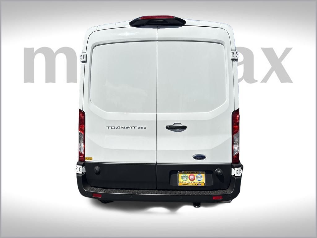 2025 Ford Transit photo 4