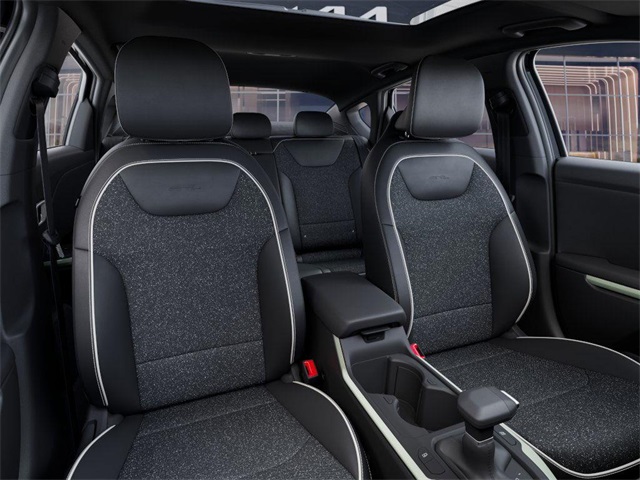 2025 Kia K4 GT-Line photo 13