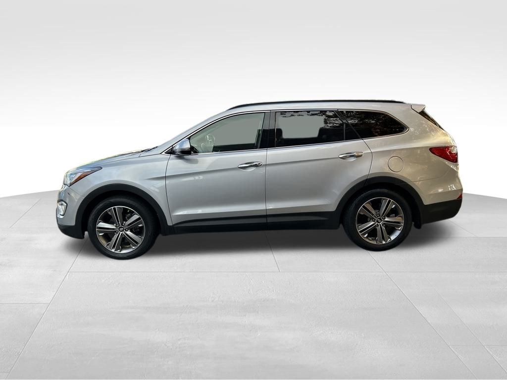 2015 Hyundai Santa Fe GLS photo 2
