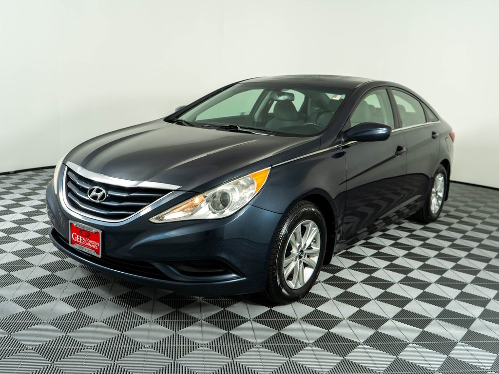 2012 Hyundai Sonata GLS photo 3