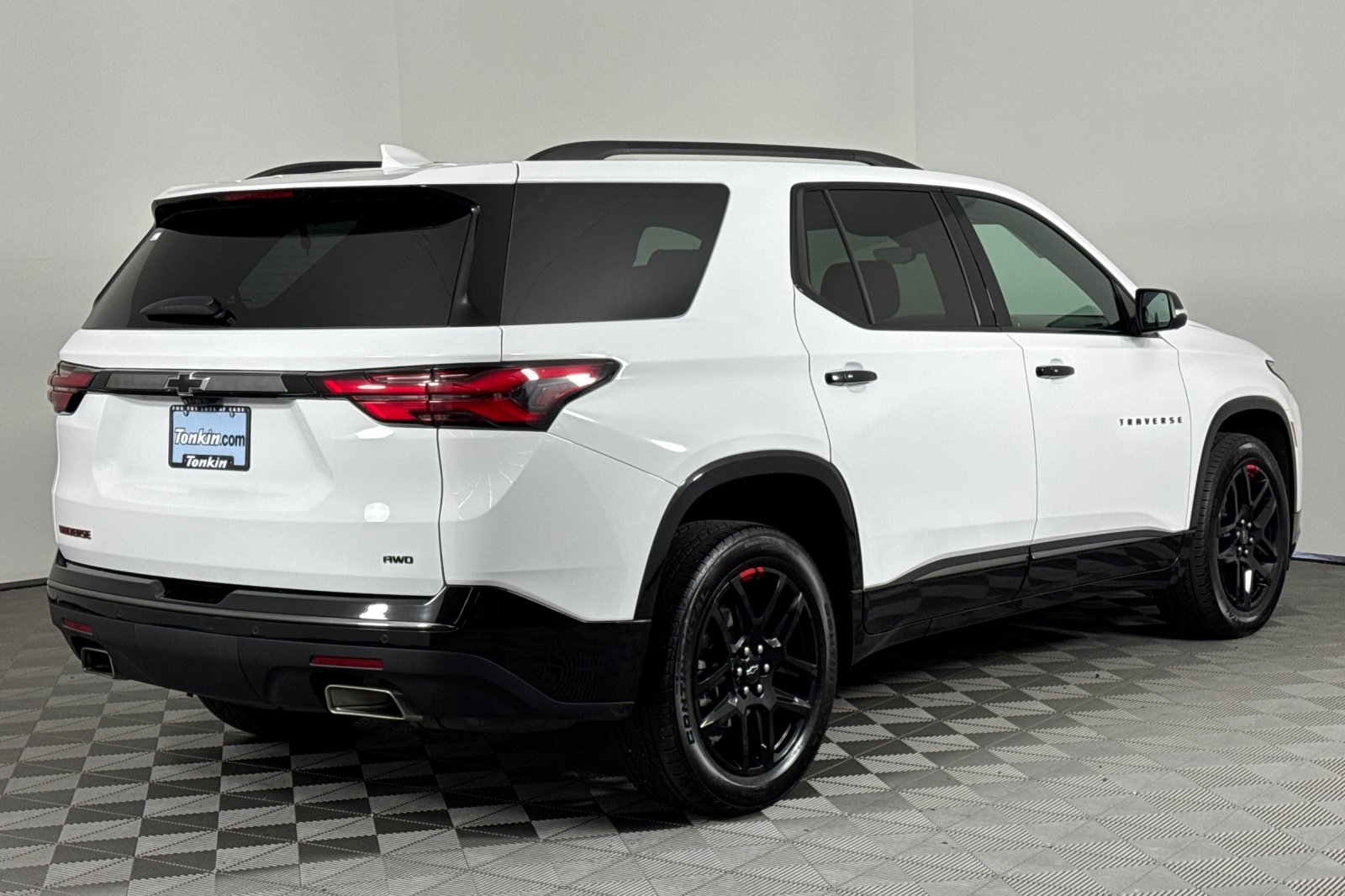 2024 Chevrolet Traverse Premier photo 4