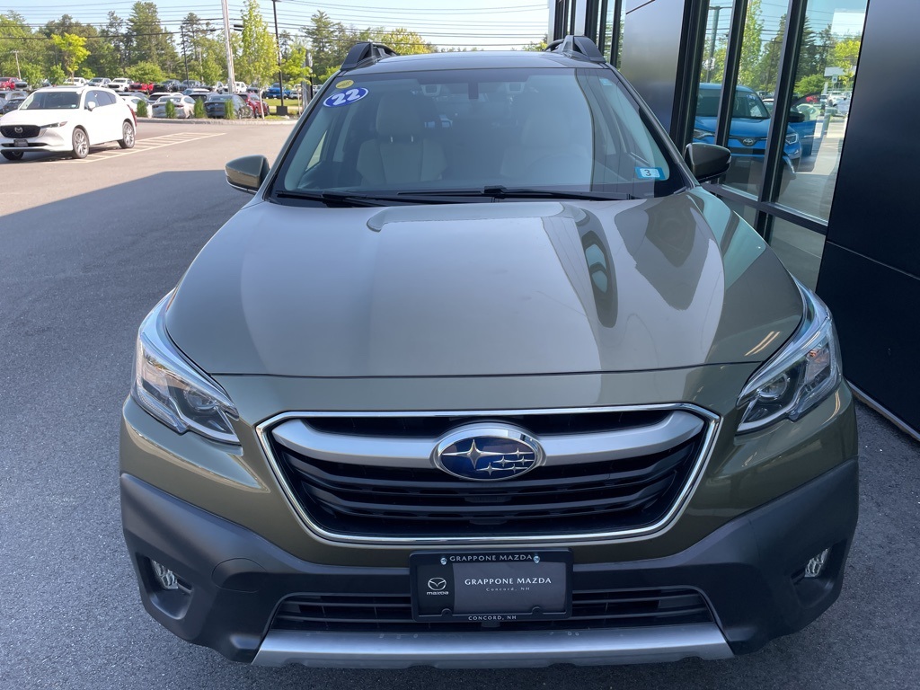 2022 Subaru Outback Limited XT photo 2