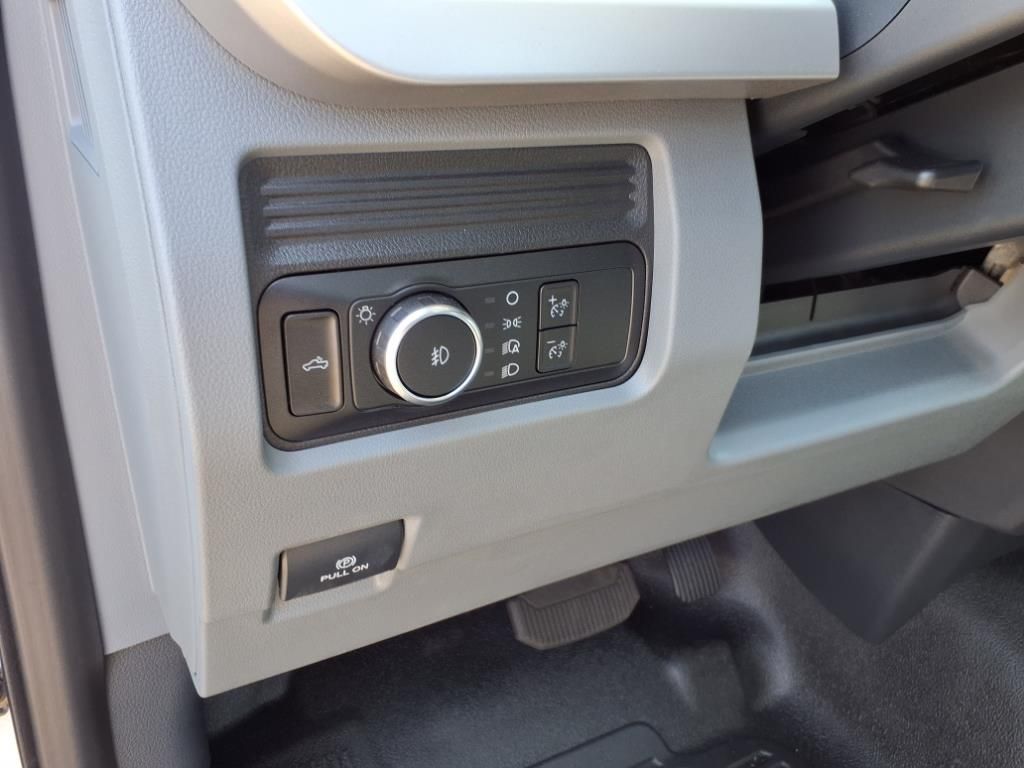 2023 Ford F-350 XL photo 37