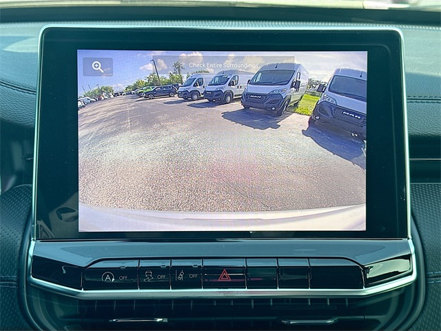 2025 Jeep Compass Latitude photo 11