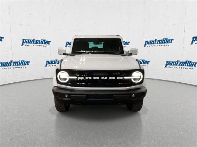 2025 Ford Bronco Outer Banks photo 3