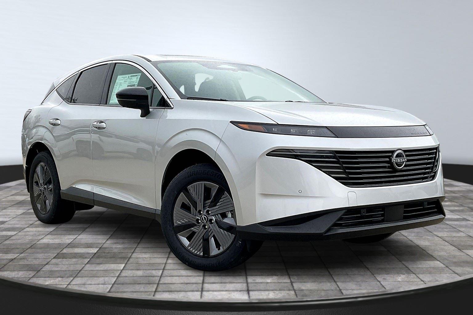 2025 Nissan Murano SL photo 2