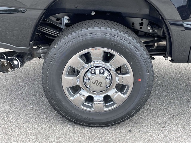 2025 Ford F-350 photo 4