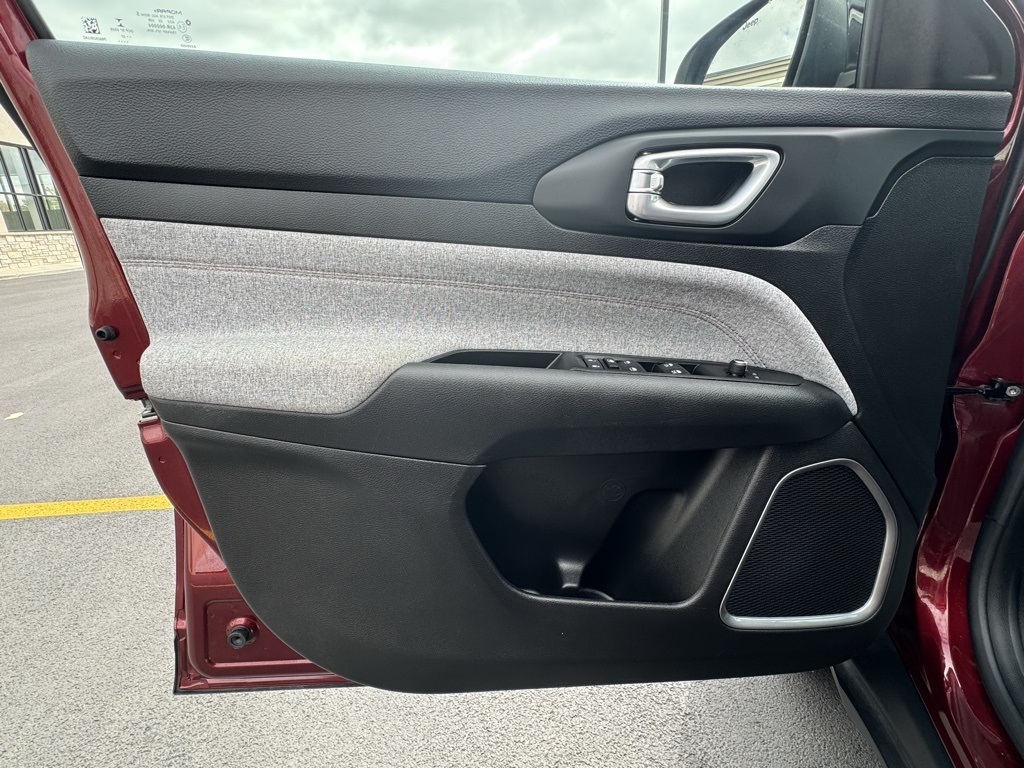 2022 Jeep Compass Latitude Lux Altitude photo 21