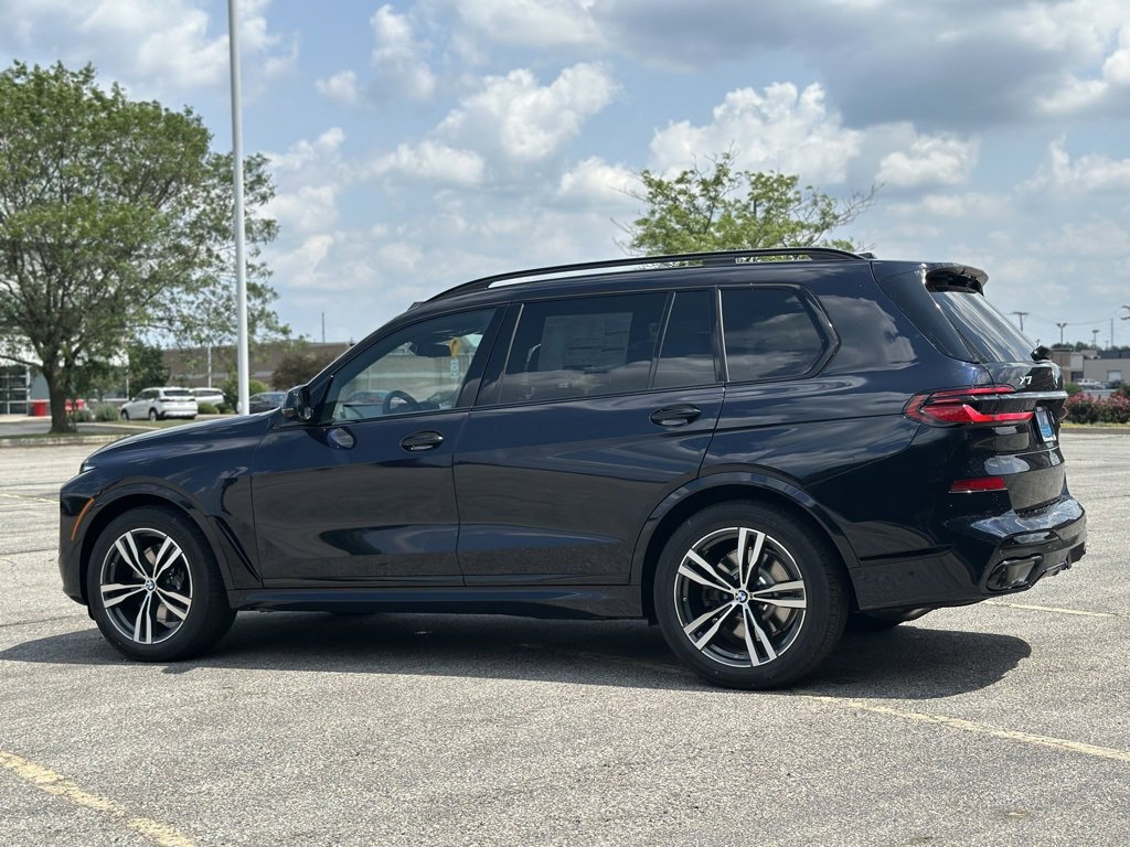 New 2026 Carbon Black Metallic BMW xDrive40i image 5