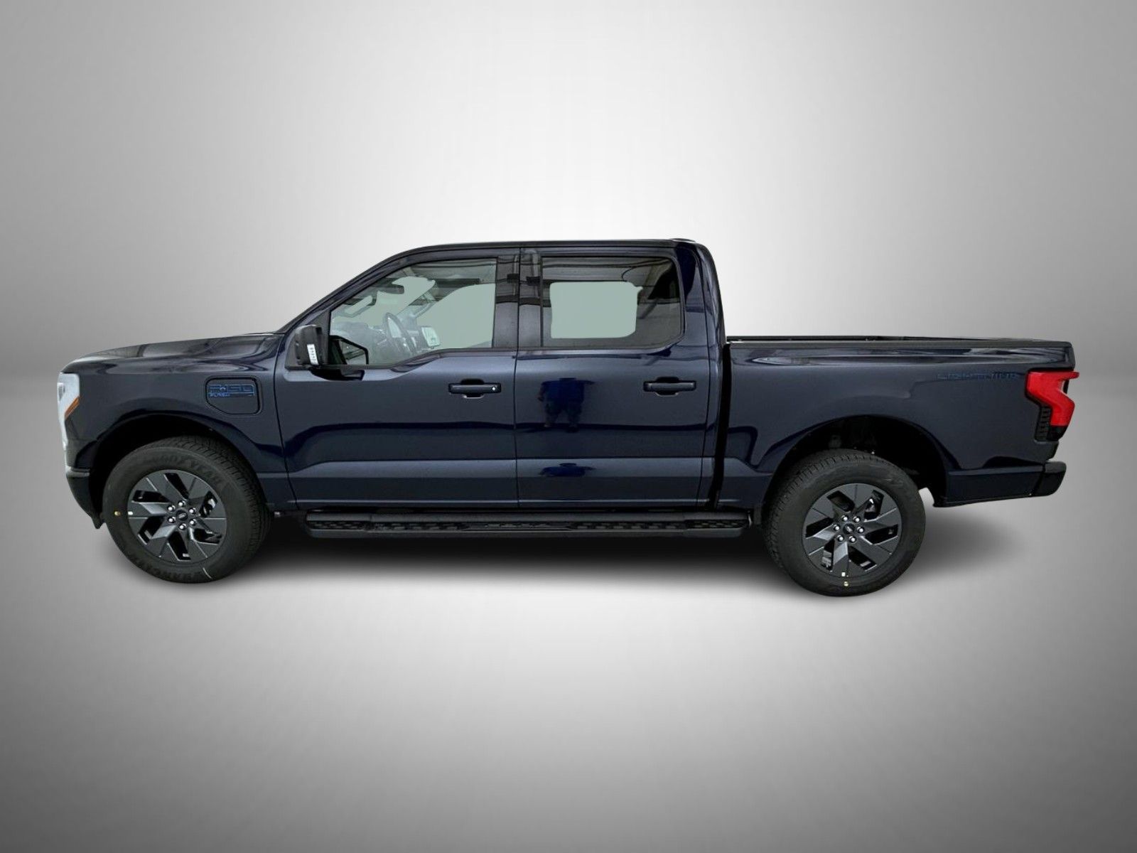 2025 Ford F-150 Lightning photo 7
