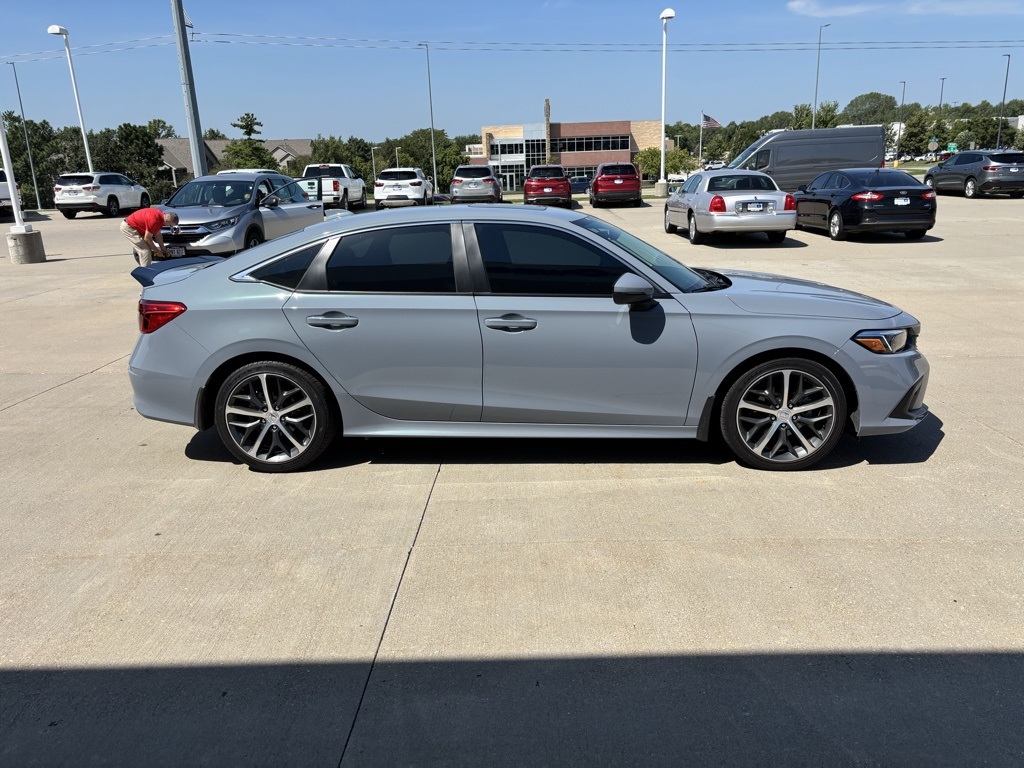 2024 Honda Civic Touring photo 3